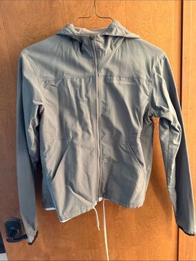Light Gray Peak Performance Hooded Jacket
